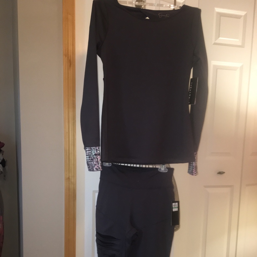Jessica Simpson BNWT “The Warmup” workout outfit